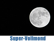Am Abend ab 18.30 Uhr ist ein seltenes Phänomen, der sog. "Supervollmond" zu beobachten, wie es ihn nur alle 18 Jahre gibt (Foto:Martin Schmitz)